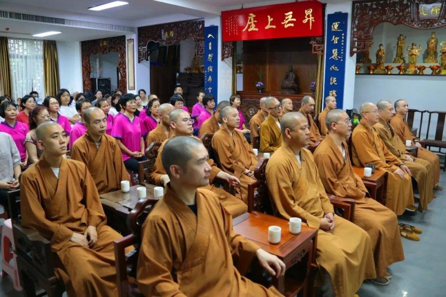 海王星VS僵尸军团